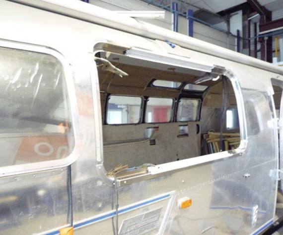 Pose dâ€™un auvent sur Airstream